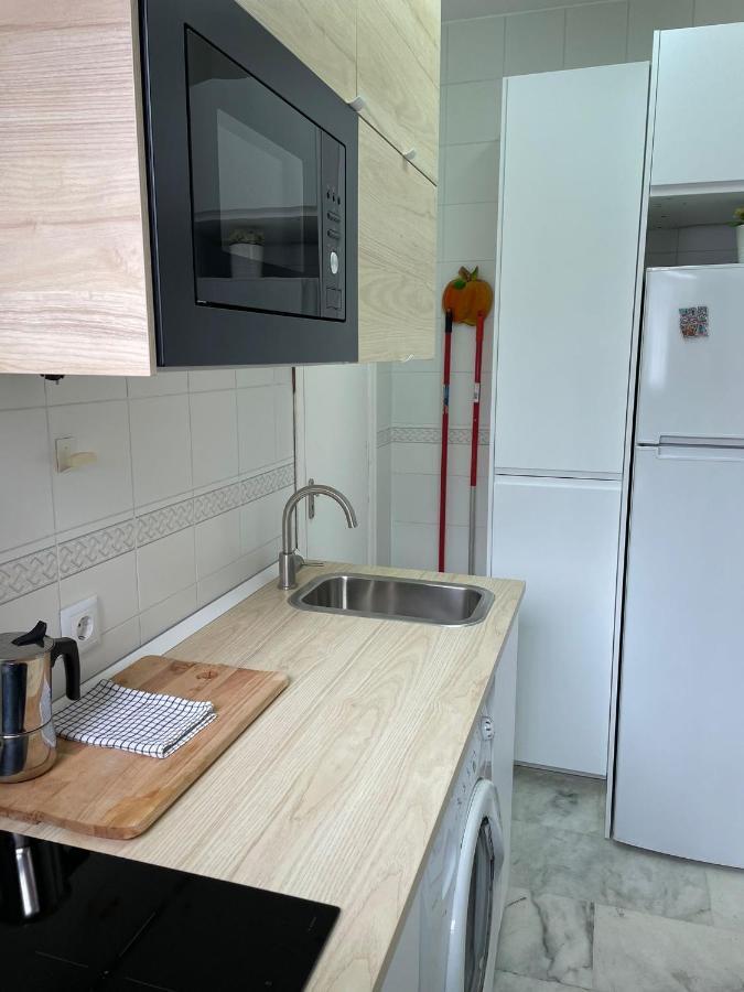 Muy Centrico Apto. En Tipico Patio Sevillano Kültér fotó